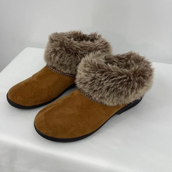 ISOTONER WOMENS SIZE 9.5-10 Cozy Faux Fur Lined Slippers - Picture 2 of 8
